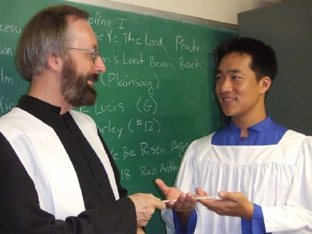 After thirty years, the leadership of the Compline Choir is passed on to the next generation, and Carl Crosier hands the baton to Keane Ishii.