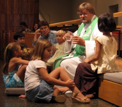 Children's sermon with Pastor Jeff
