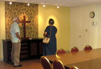 Stephen and Linda Miller were among the many who toured the renovated Boardroom on April 27.