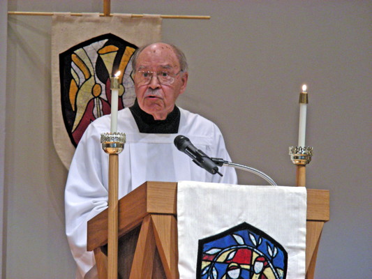 Pastor Fritz preaching at German Vespers