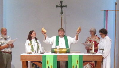Pastor Jeff Lilley celebrates Holy Communion