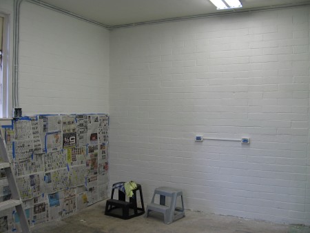 The primer coat one the kitchen walls. The primer coat one the kitchen walls.