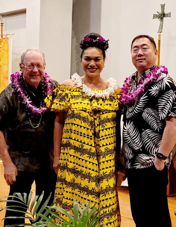 End of the season First Mondays concert with Starr Kealaheleokalani Kalāhiki, an unforgettable evening of stories, and the aloha spirit. End of the season First Mondays concert with Starr Kealaheleokalani Kalāhiki, an unforgettable evening of stories, and the aloha spirit.