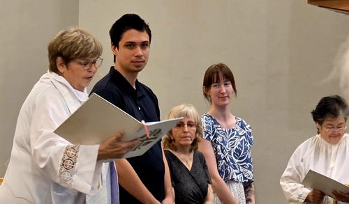 A warm welcome to our newest members! Pastor Lesley celebrates these wonderful additions to the LCH ‘ohana.