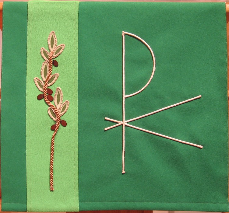 Green Paraments—Lectern Hanging